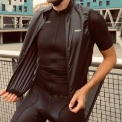 Gilet Et Veste De Pluie Mooquer Team Factory. Léger Et Respirant Avec DWR -Accessoires De Vélo gilet et veste de pluie mooquer team factory leger et respirant avec dwr 5