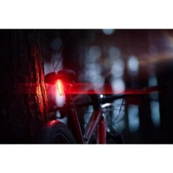 Jeu D'éclairage Vélo Avant Arrière Moon Meteor-X Auto Pro Comet-X -Accessoires De Vélo jeu declairage velo avant arriere moon meteor x auto pro comet x 2