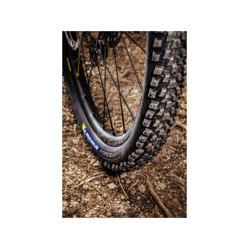 PNEU VTT 29X2.60 MICHELIN FORCE AM2 COMPETITION LINE NOIR TS (66-622) 3 PNEU VTT 29X2.60 MICHELIN FORCE AM2 COMPETITION LINE NOIR TS (66-622) – Image 3