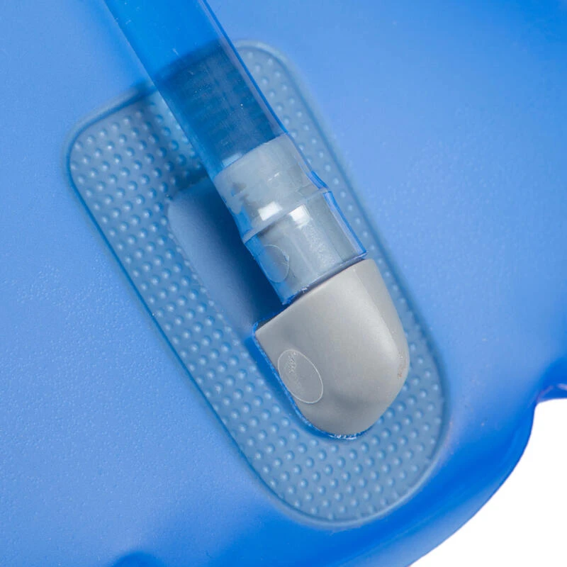 Rockrider POCHE À EAU VTT BLEUE TRANSLUCIDE 1L 5 Rockrider POCHE À EAU VTT BLEUE TRANSLUCIDE 1L – Image 5