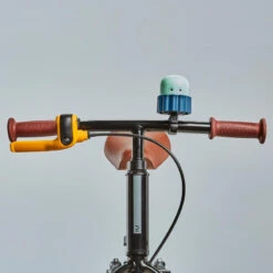 BTWIN SONNETTE VÉLO ENFANT 2 EN 1 FIRSTBELL BLEU 9 BTWIN SONNETTE VÉLO ENFANT 2 EN 1 FIRSTBELL BLEU -Accessoires De Vélo sonnette velo enfant 2 en 1 firstbell bleu 4