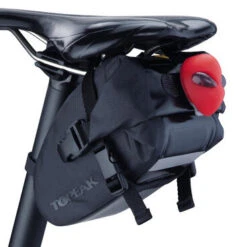 Topeak Wedge DryBag Strap - Sac De Selle Moyen -Accessoires De Vélo wedge drybag strap sac de selle moyen 2